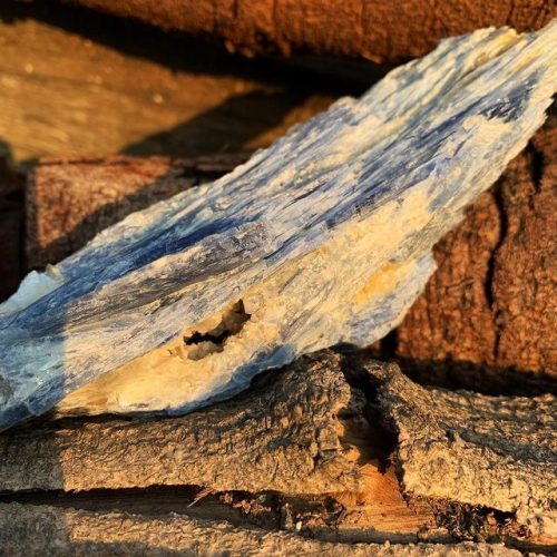 Alternative view of 山形藍晶石