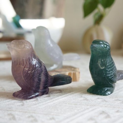 Alternative view of 螢石雕刻鳥