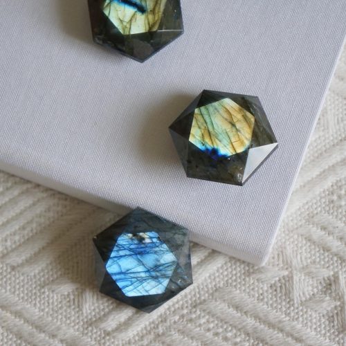 Alternative view of 拉長石大衛星