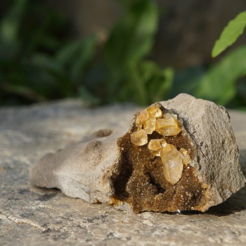 Alternative view of 特殊款式 帶底岩黃金療癒者紐約赫基蒙水晶